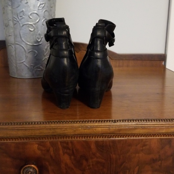 Sam Edelman booties - Picture 3 of 6